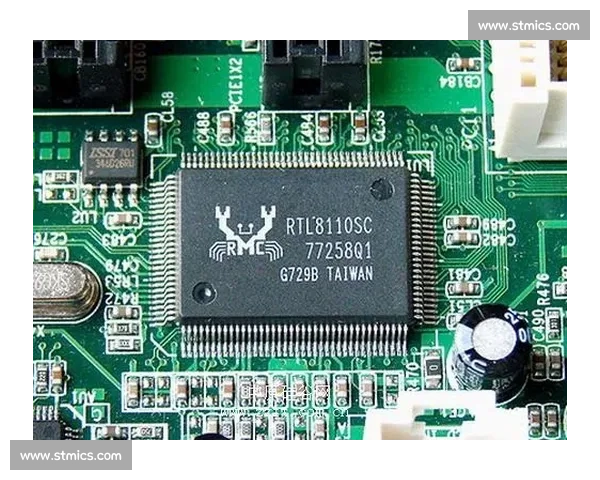 外网卡皮巴拉爆火：302302azusa 的萌系创作如何刷屏？